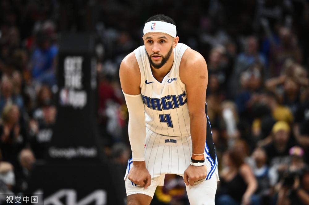 的冷静果断 的冷静果断