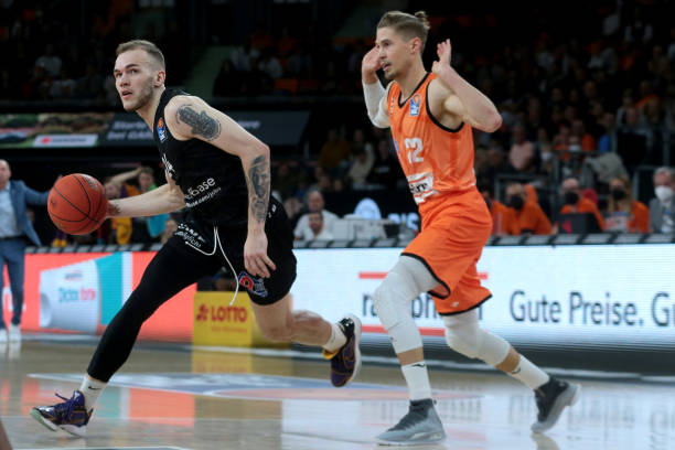 巨头的结合 巨头的结合