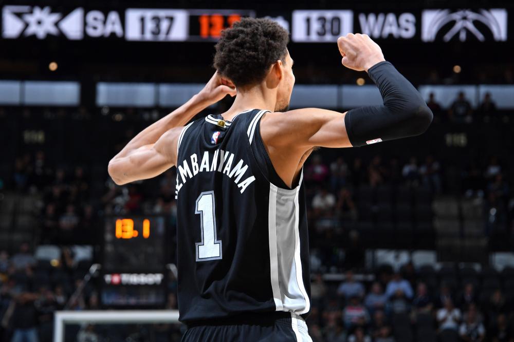 员缺阵的困 员缺阵的困